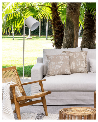 LAMPARA DE PIE BUCKLE BLANCA