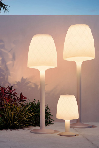 LÁMPARA DE PIE EXTERIOR VASES