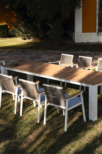MESA DE EXTERIOR OIA