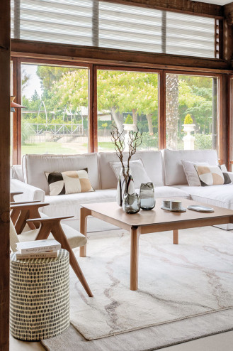 MESA AUXILIAR PIANO D36 CM