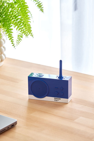 RADIO TYKHO 3 X PANTONE