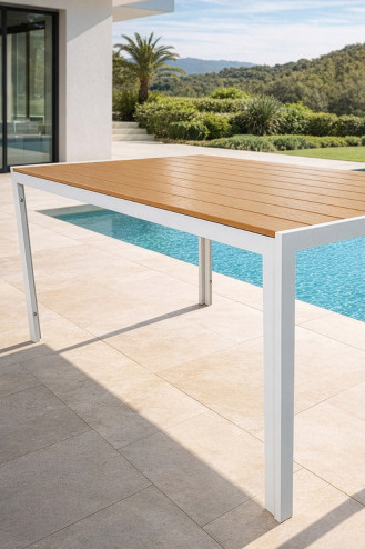 MESA DE EXTERIOR OYAMBRE