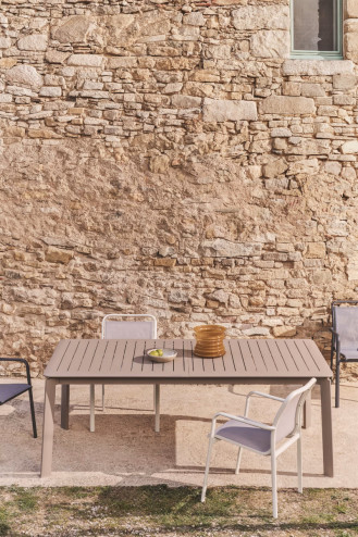 MESA DE EXTERIOR EXTENSIBLE...