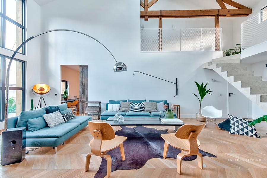 Un viejo granero de 302 m² convertido en un moderno loft en Paris